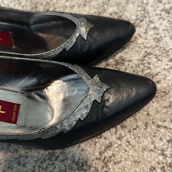 Carel Paris Black Pointed-Toe Pumps 6.5 - Picture 2 of 9